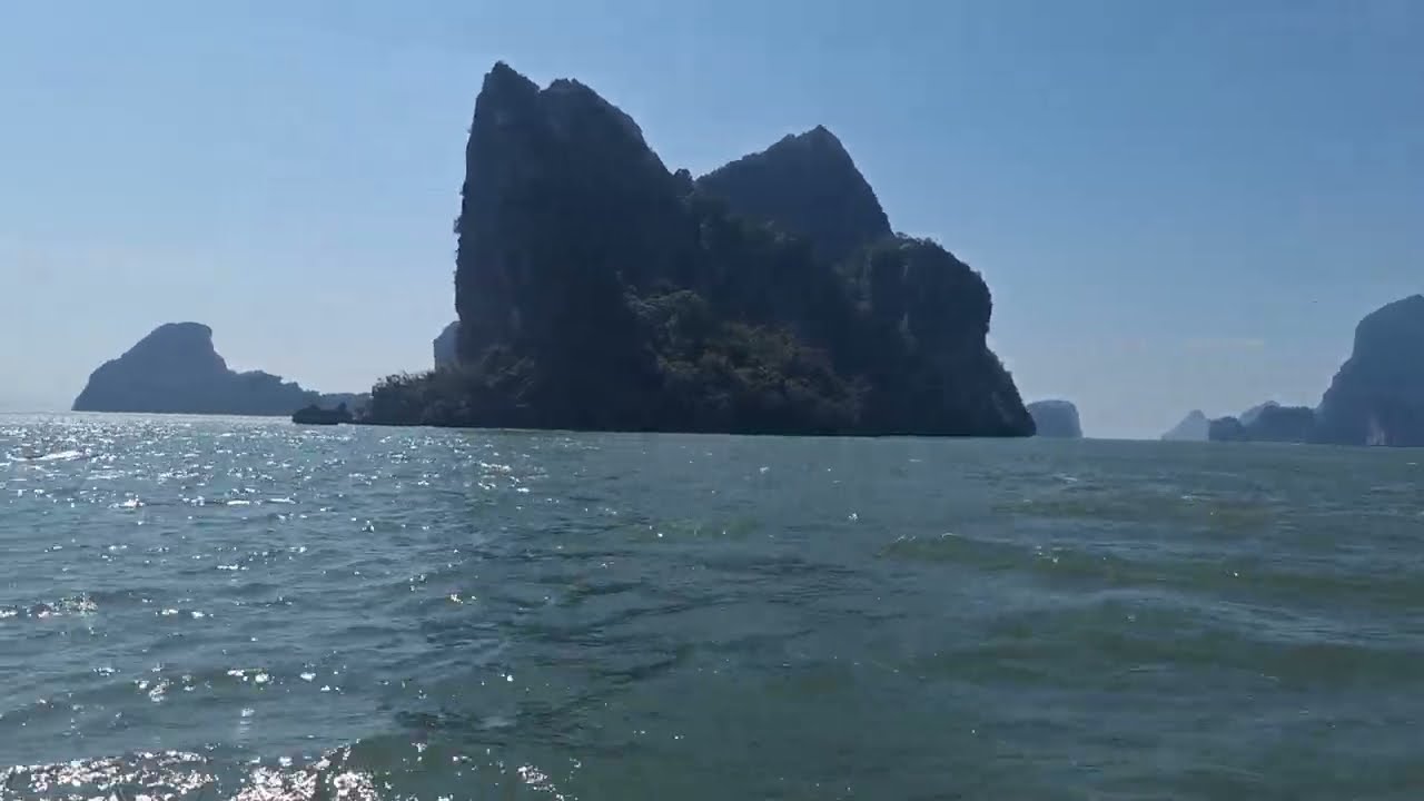 Phang Nga Körfezindeki Adalar Arası Seyahat