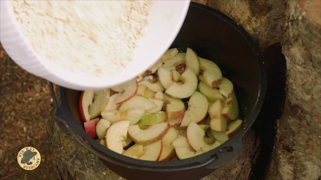 Big Hat Bushcamp Campfire Cooking - Apple Crumble