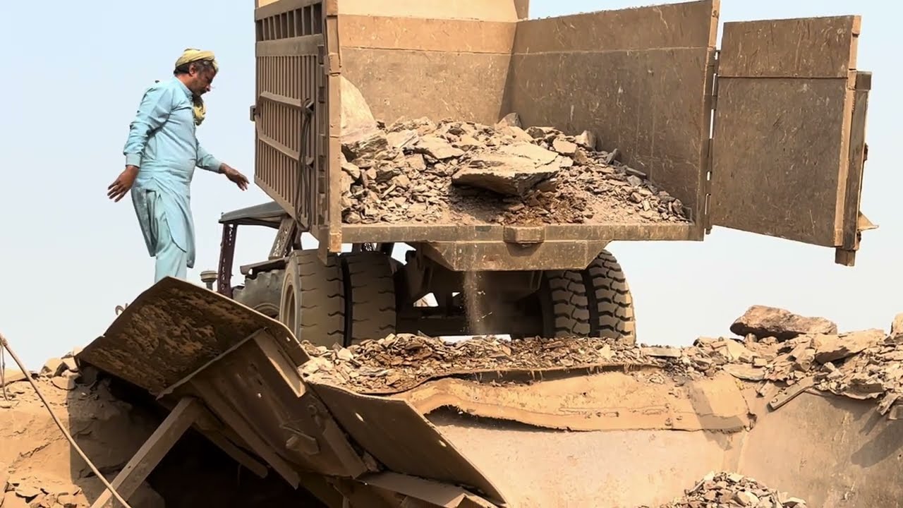 PLAYING   With Giant Rocks.ASMR Rock Quarry CRUSHING Oprations primary jaw Crusher in action#asmr