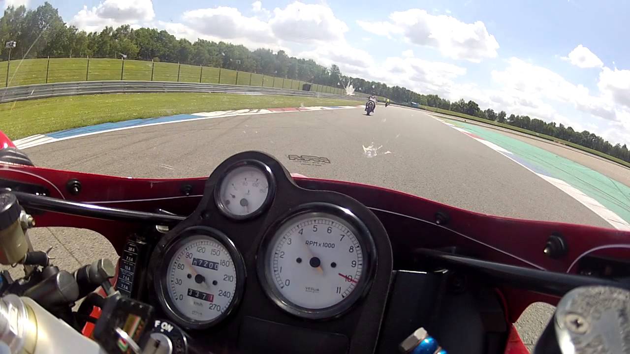 Ducati 888 Superbike Viva Italia 2015