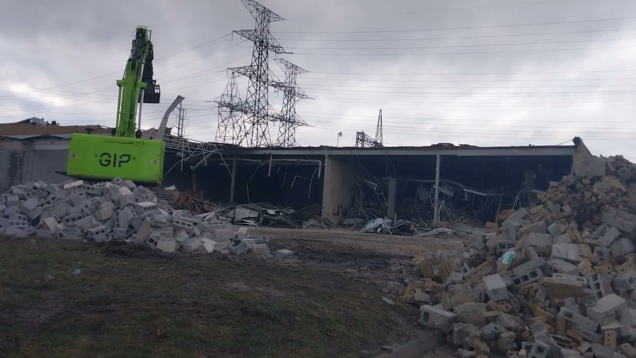 GIP-GFL GROUP  DEMOLITION CREW DEERE EX IN ACTION JAN 9/2026 PART #1