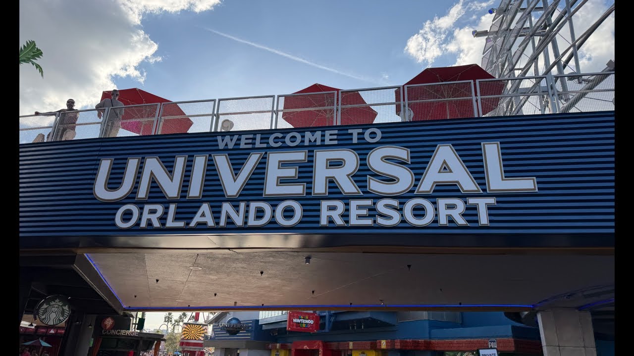 🔴 LIVE from Wednesday Night at Universal Studios Orlando