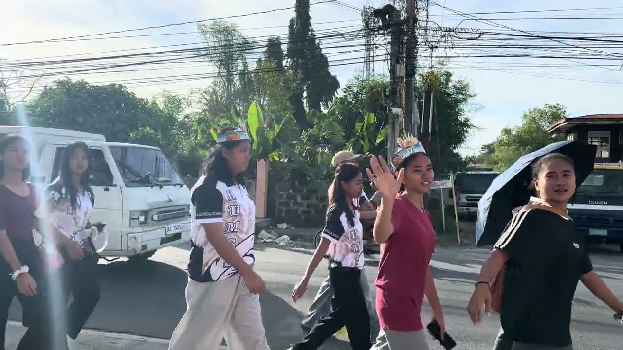 Urbiztondo school parade 