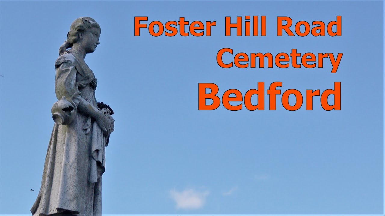 Bedford  - Foster Hill Road Cemetery, UK: A walk among the memorials.