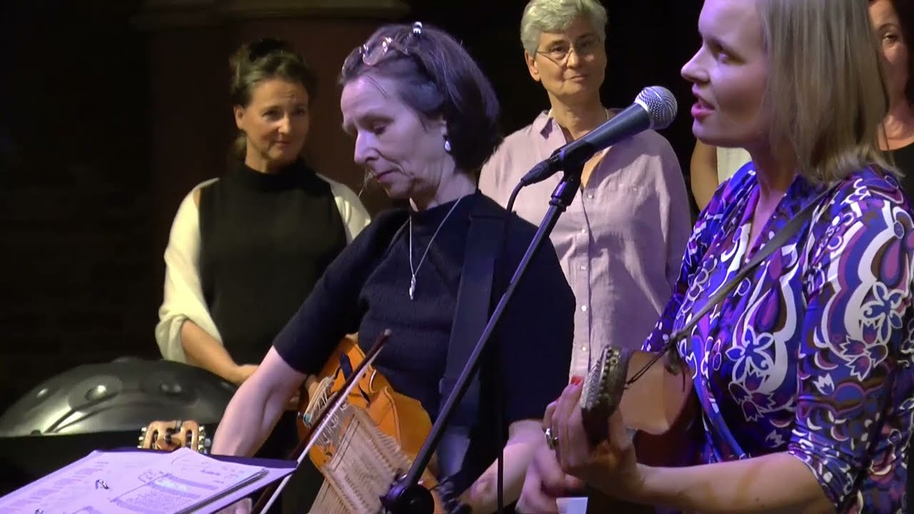 Tworna & Singfrauen Berlin - Es saß ein klein wild Vögelein