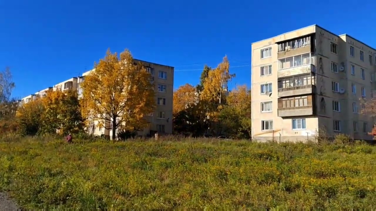 Поселок Романовка (Всеволожский район, Ленинградская область). Осень, октябрь.