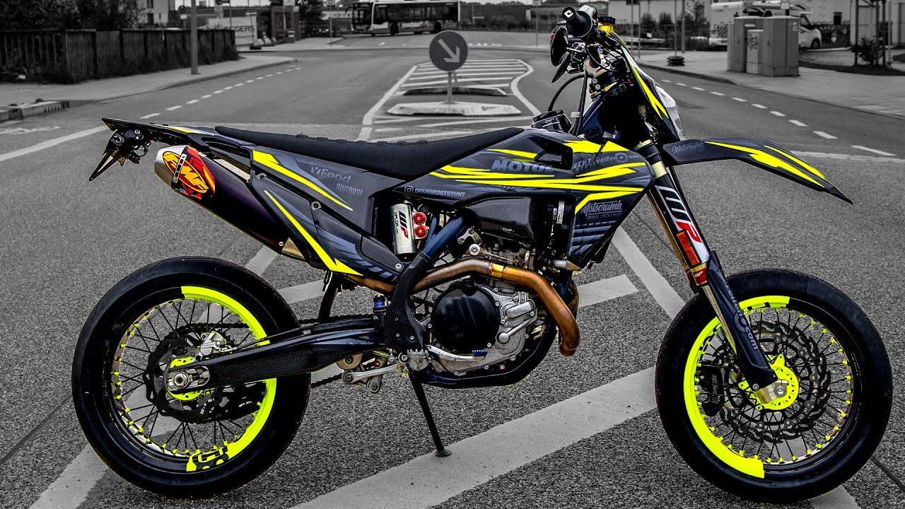 DIESE SUPERMOTO MÜSST IHR GESEHEN HABEN
