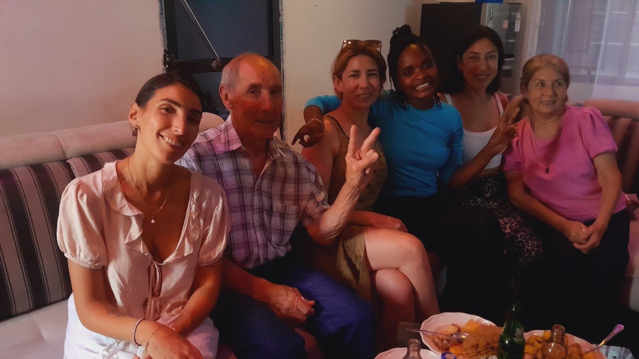 UNBELIEVABLE!!I FINALLY Met @rocabreratravels  FAMILY @iammarwa  VILLAGE 