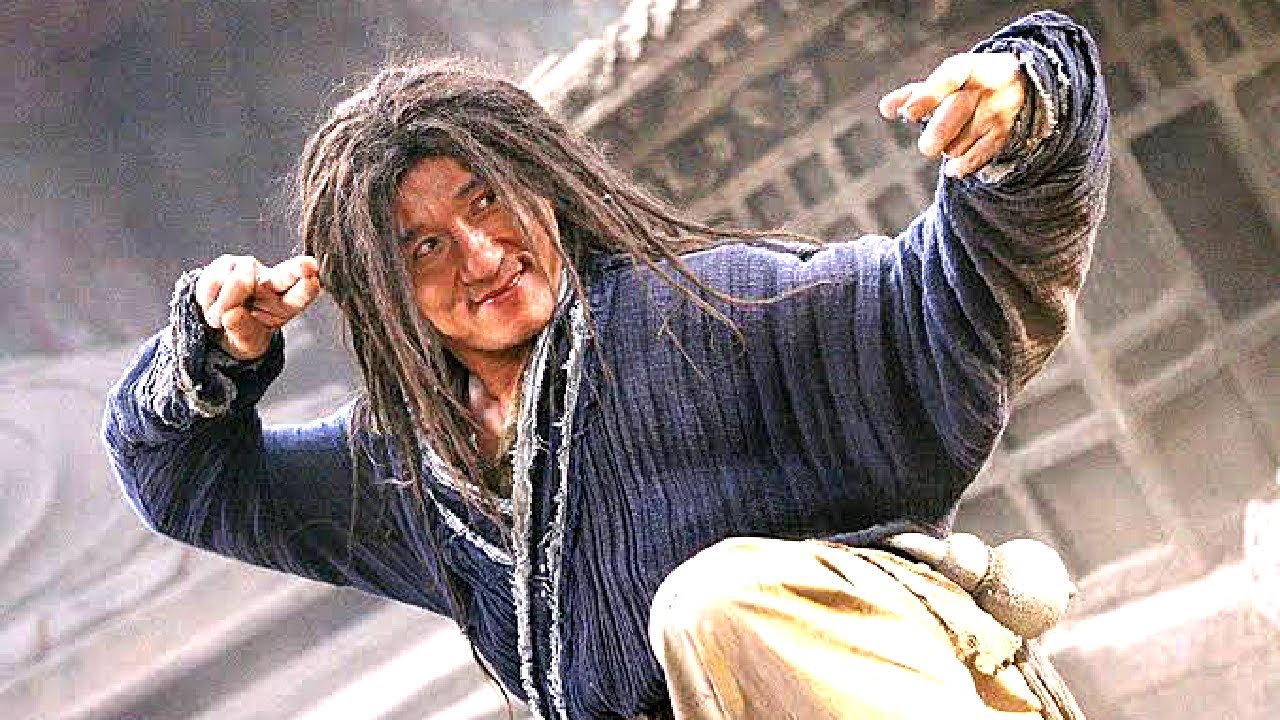 معلم فنون قتالية مجنون درب شاب ضعيف عشان يدافع عن نفسه ضد المتنمرين | ملخص فيلم