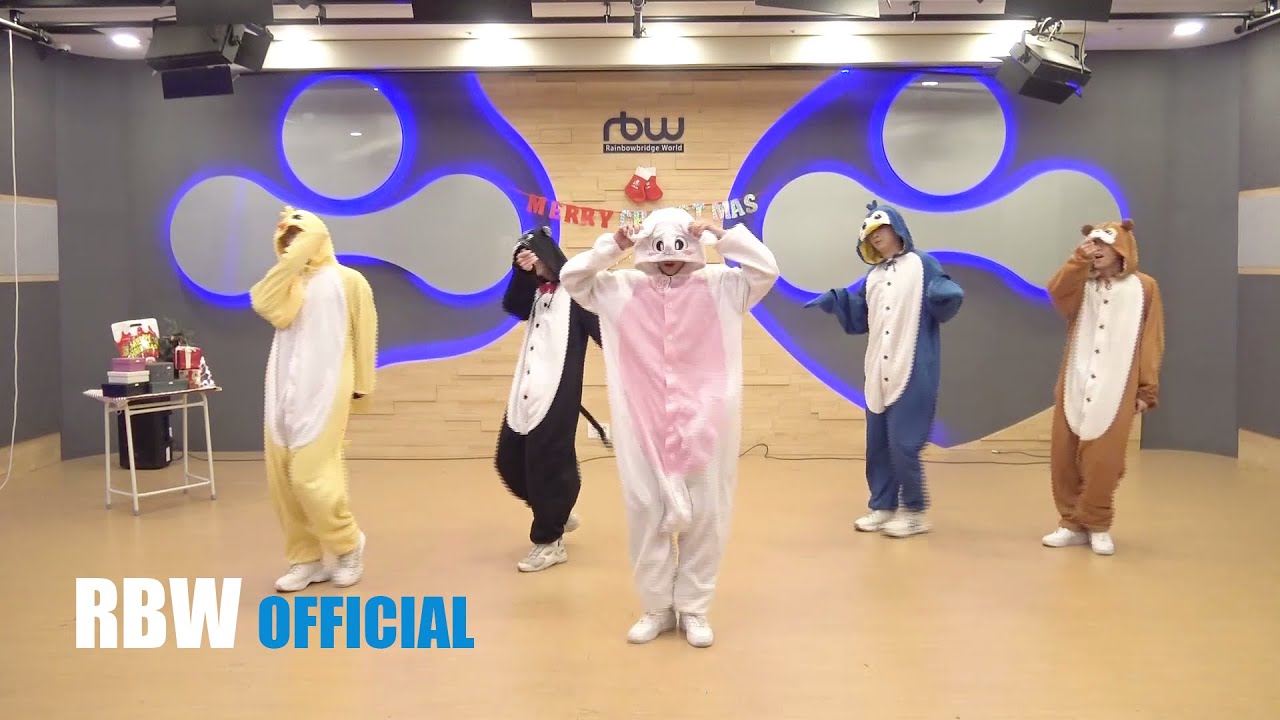 D1Verse - CHỈ CÓ ANH BÊN EM (Bring It Low) l Dance Practice (Christmas Ver.)