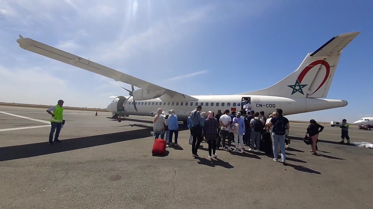 رحلتي على متن الطائرة من مدينة دار البيضاء  إلى مدينة الحسيمة ✈