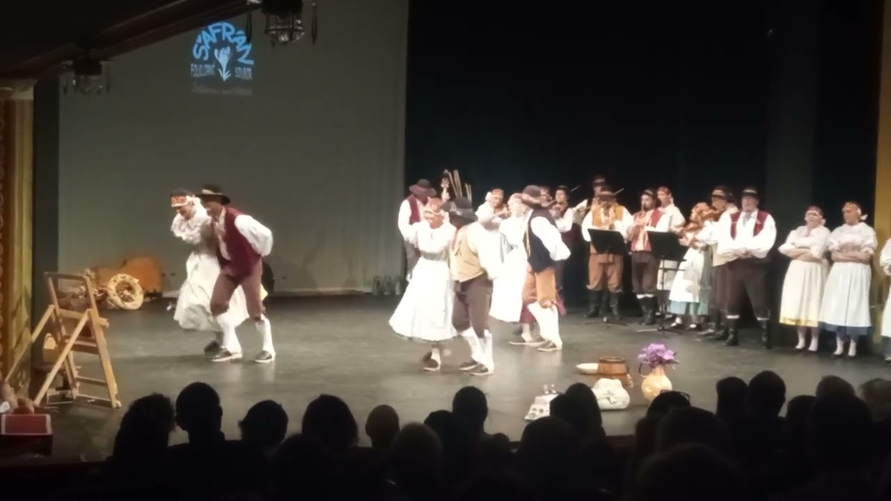 ŠAFRÁN - 30. let výročí od založení folklorního souboru. Městské divadlo - JABLONEC nad Nisou. 1.