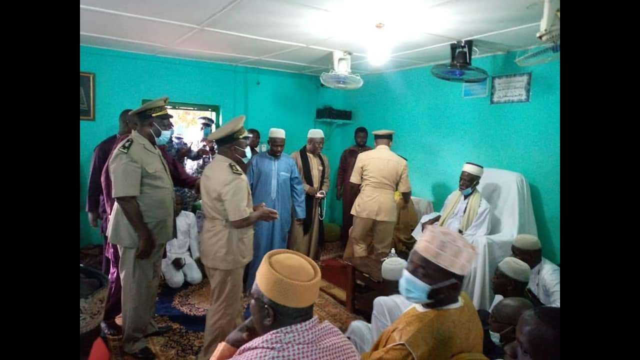 Les autorités réinstallent le Cheick Mounirou à la mosquée de Yorobodi