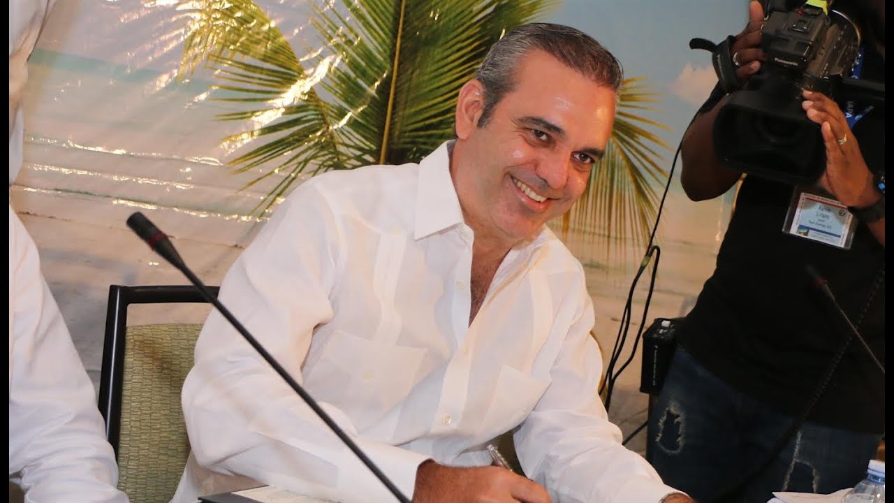 Entrevista a Luis Abinader y Raquel Arbaje en #Aeromundo