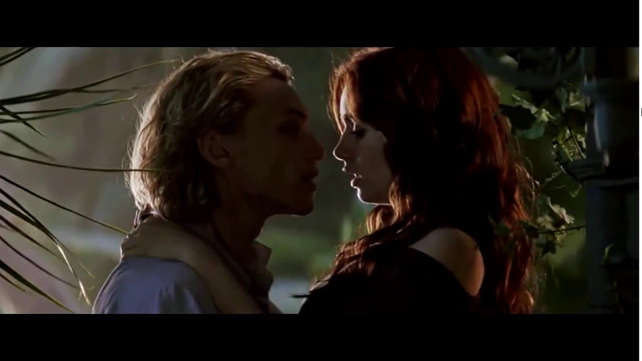 Shadowhunters Città di Ossa - Primo bacio tra Jace e Clary