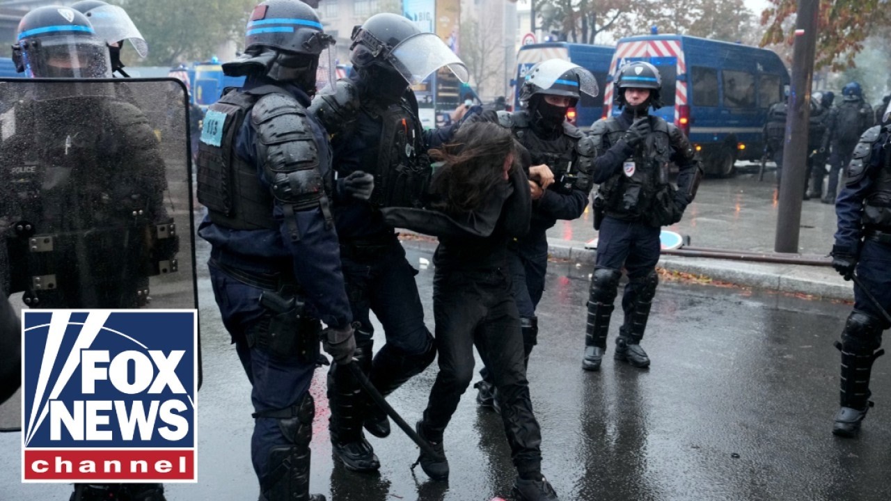 Столкновения протестующих с полицией по всей Европе