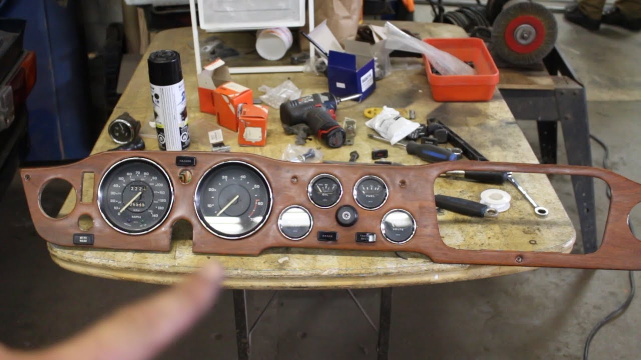1973 Triumph TR6 Restoration - Part 26 - Dash wiring