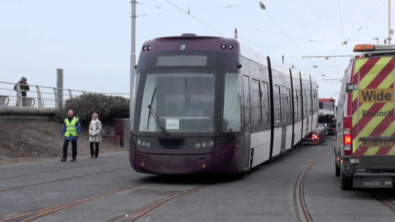 Blackpool Trams - Flexity 003 arrives in Blackpool