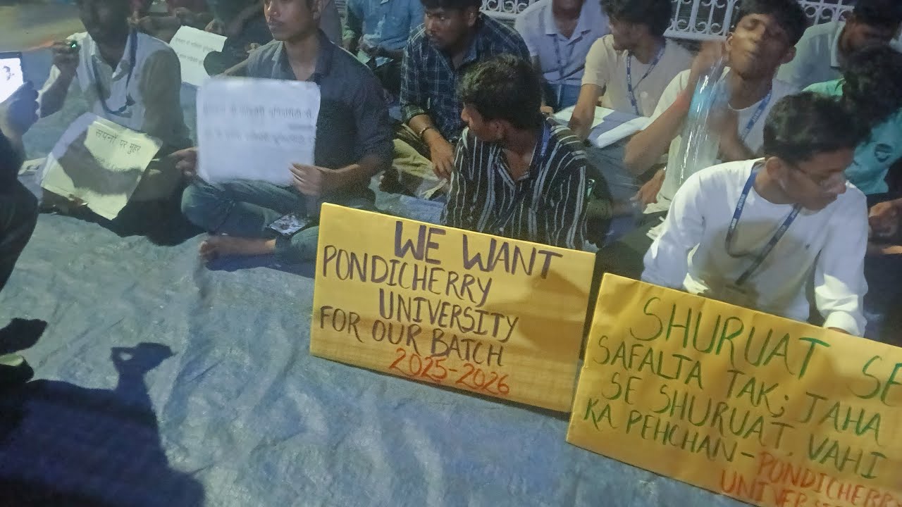 ALL COLLEGES STUDENTS ARE STILL ON PROTEST AGAINST DEEMED UNIVERSITY Andaman Times 24x7 is live