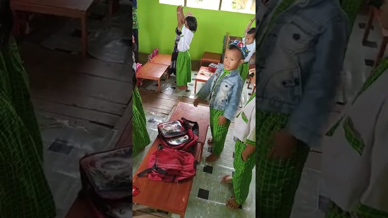 Rina sekolah nya rajin 😂😂😂