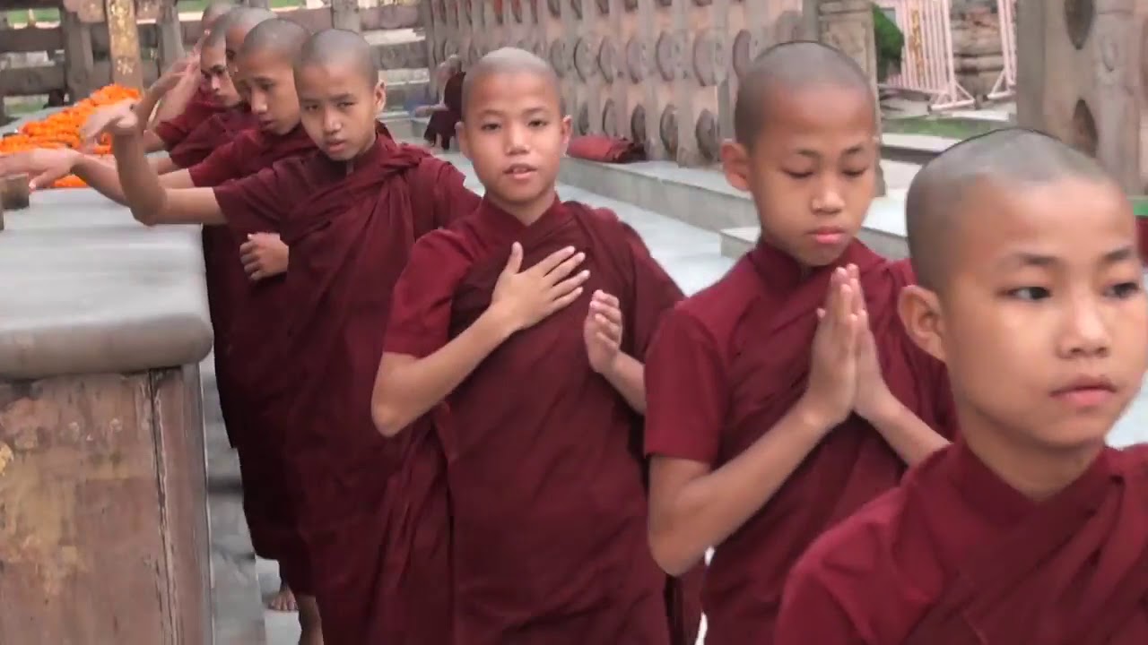 BUDUSASUNA BABALEVA  Bodhgaya Mahabodhi Temple