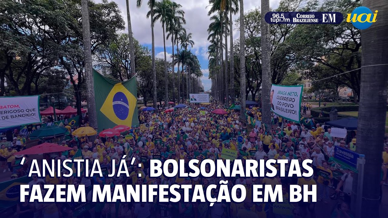 Bolsonaristas fazem manifestação na Praça da Liberdade