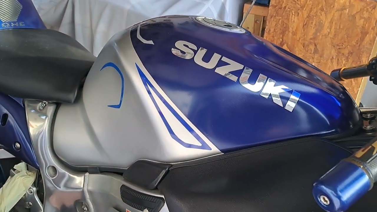 Suzuki HAYABUSA GEN 1 1300CC GSXR.