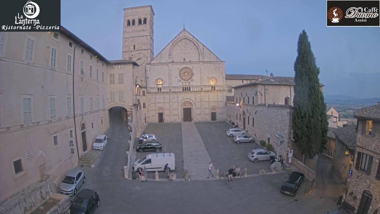 🔴Assisi Live Webcam Piazza San Rufino