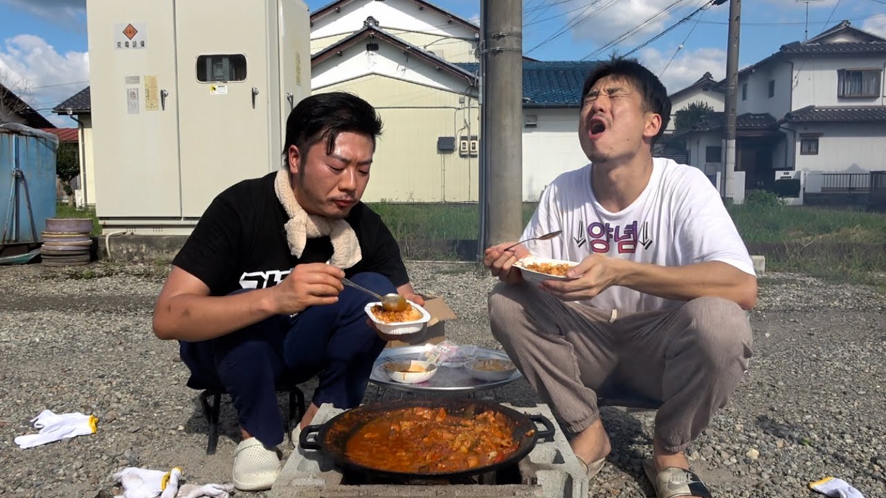 더운 날에 뜨거운 호루몬나베를 먹어야 일본아재 아이가!! [1080p]