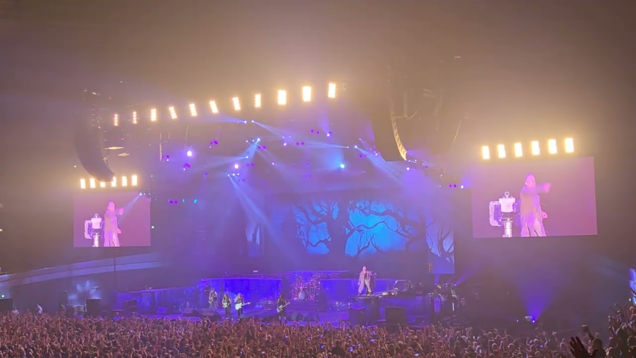 IRON MAIDEN - Fear Of The Dark (Live in Dortmund, Westfalenhalle, 25.07.23)