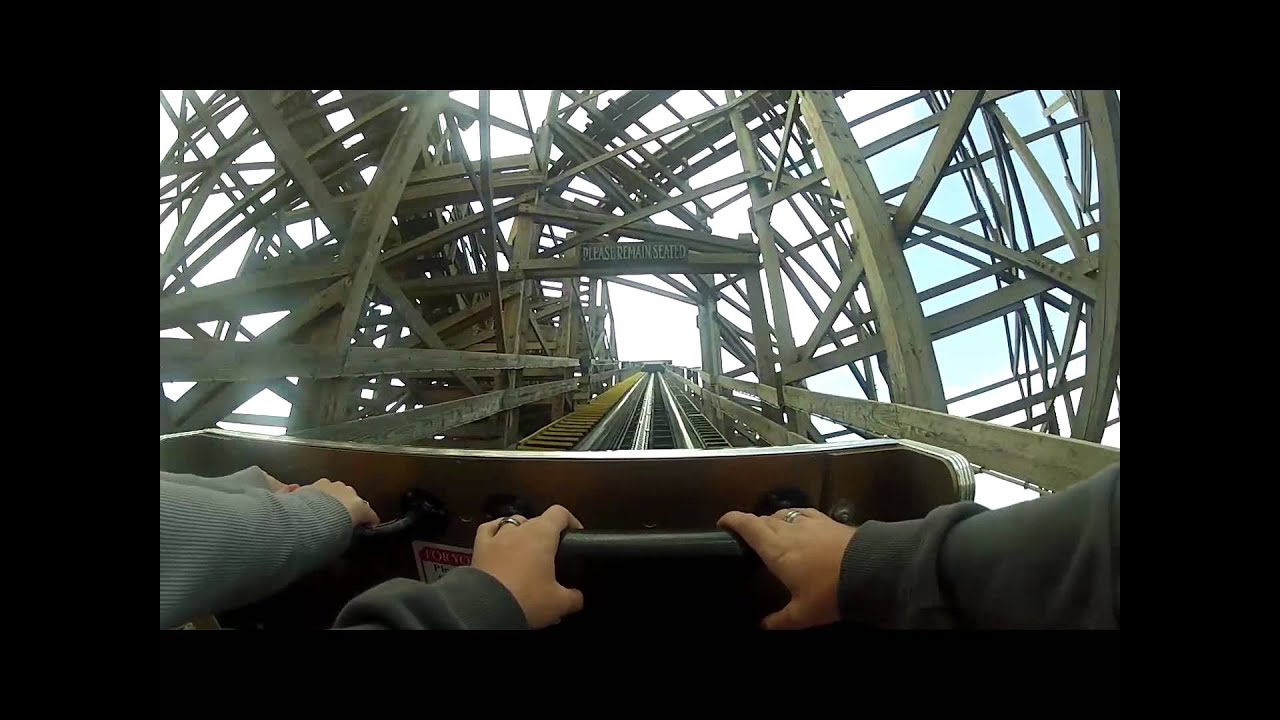 Ghostrider roller coaster ride at Knotts Berry Farm - HDThrillSeeker