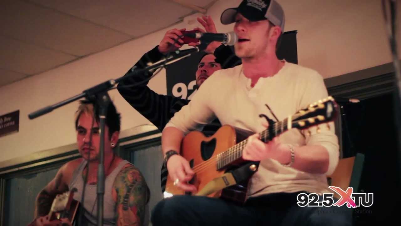 Florida Georgia Line - Cruise (Live Acoustic)