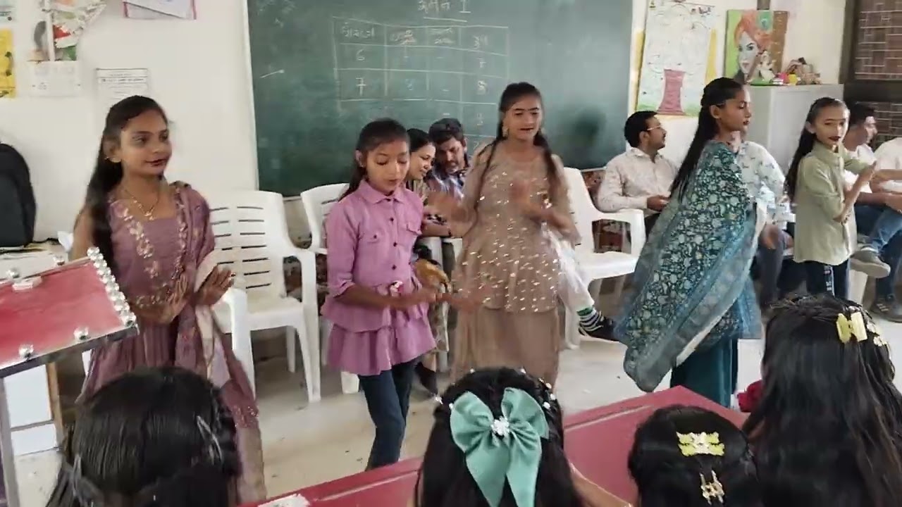 #dance #parfom #govermentschool #school #std8 #vidayi #ferwell 