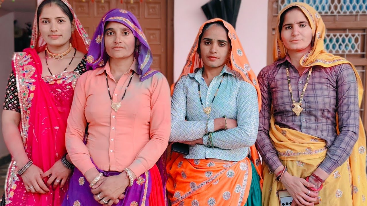 सबसे पहले हमने खेली होली वीडियो शूटिंग के लिए किया मनोरंजन 🥰।।#mohitmoonpur #trendingvideo 