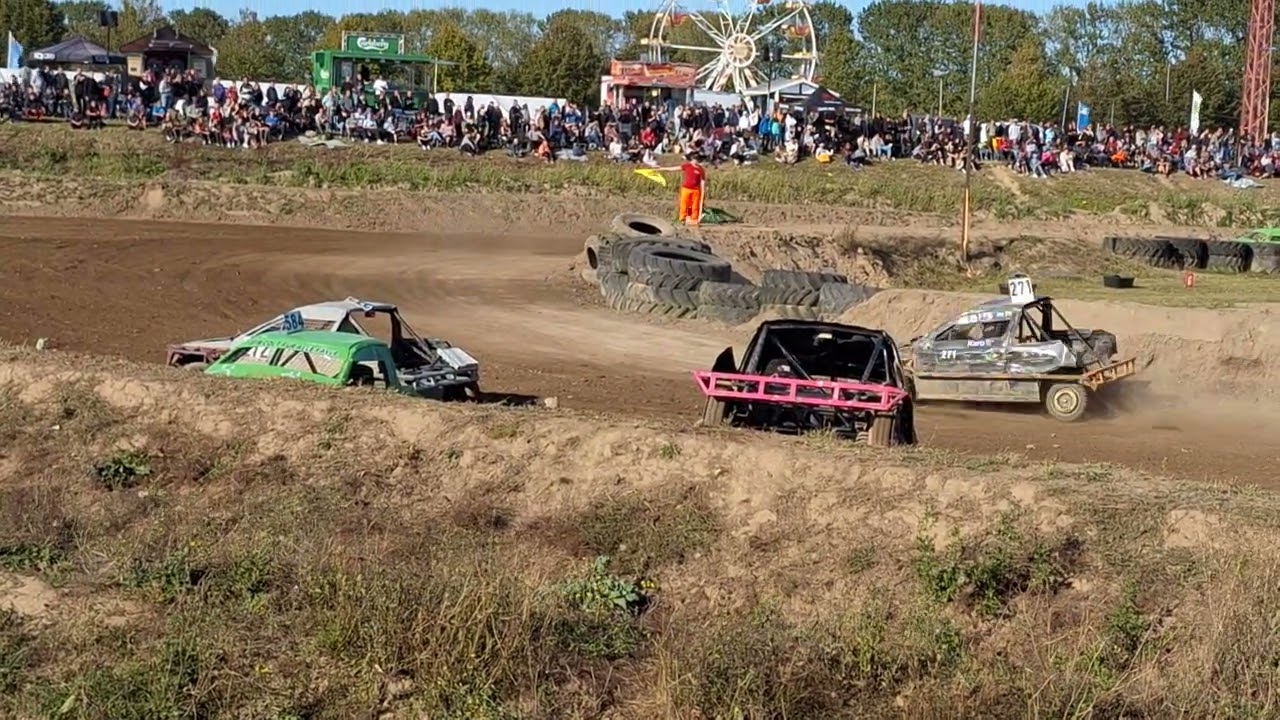 Stockcar in Grimmen September 2024 Massenstart Offne Klasse
