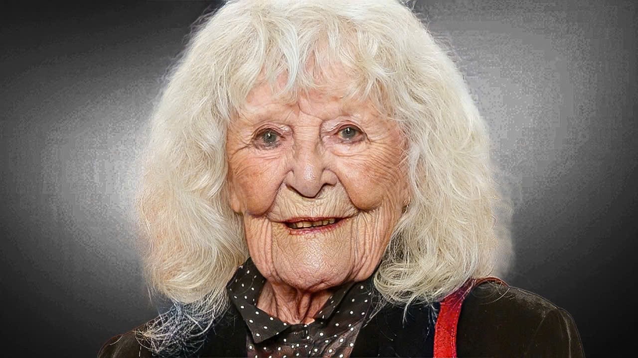À 92 Ans, Petula Clark Admet ENFIN Ce Que Nous Soupçonnions Tous