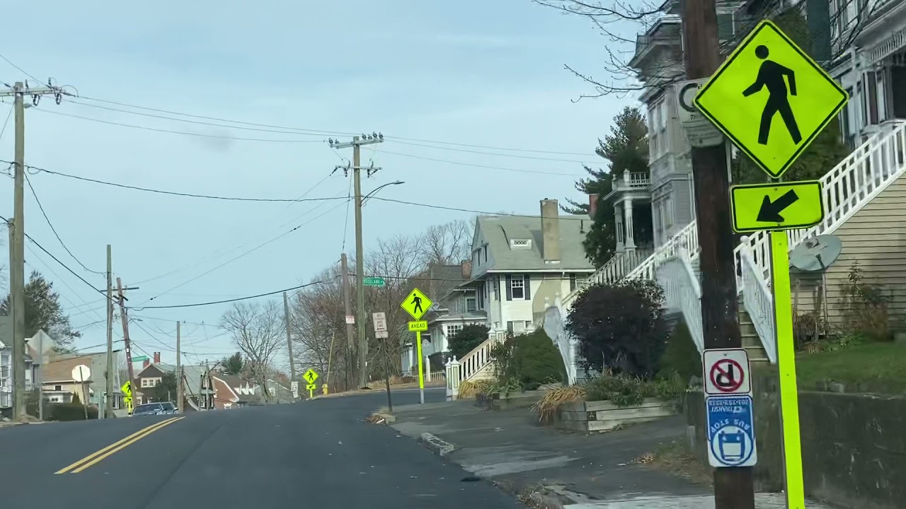 I just Drove￼ on one of the worst streets Waterbury Connecticut part two￼