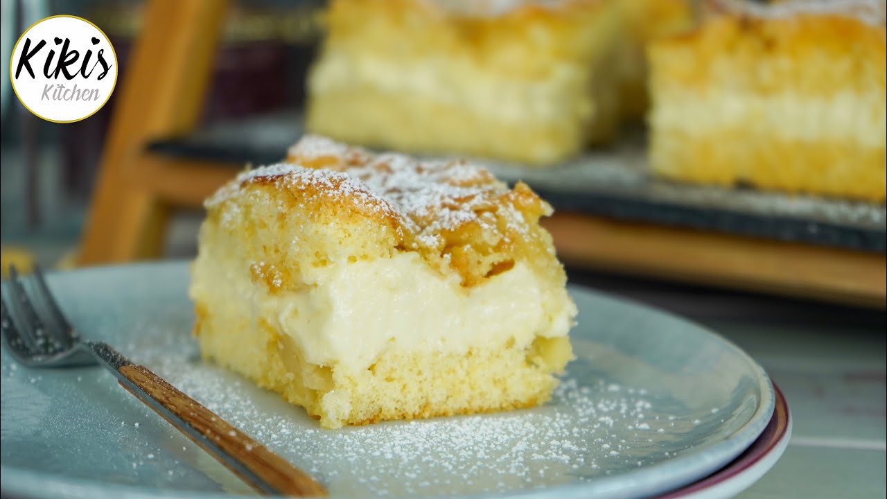 Bienenstich vom Blech / Bienenstich Blechkuchen / Biskuit mit Mandeldecke und Pudding-Vanillecreme