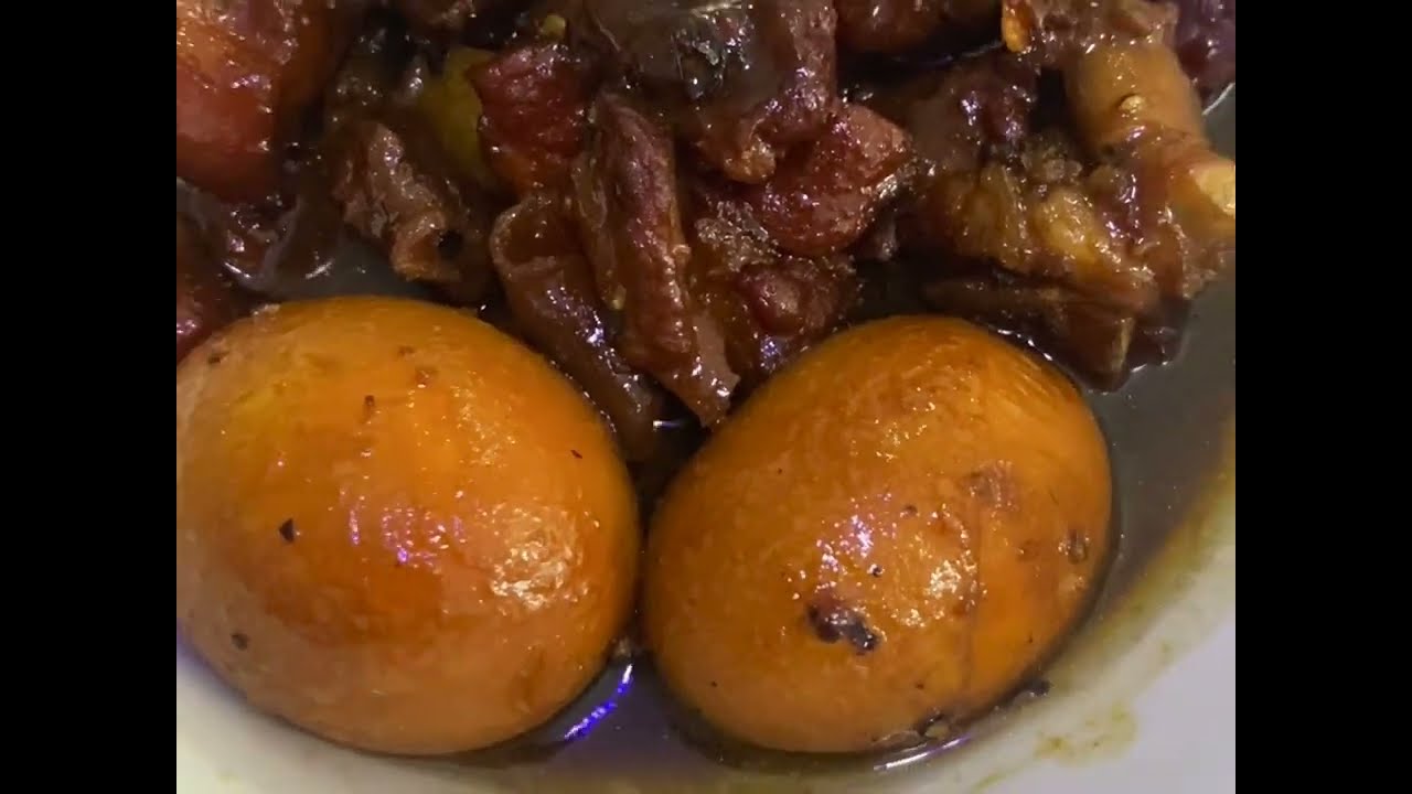 របៀប [ ខសាច់ជ្រូក ] ពងទា អោយក្រហមស្អាត | Caramelized Pork and Eggs Recipe | Talk cooking S1