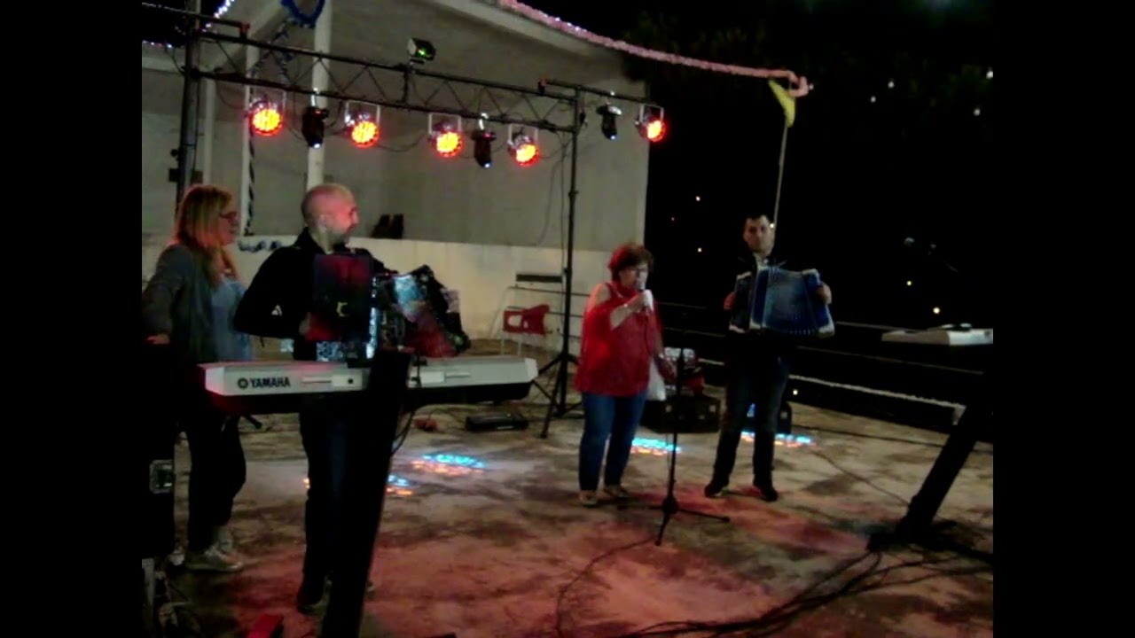 VIDEO DA ISAUR A CANTAR O FADO NA AMREIRA