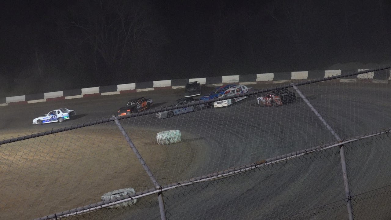 11/29/25 Factory Stock Feature 2025 Turkey 100 - 3 restarts and a 5 car pile up and a lot of rubbing