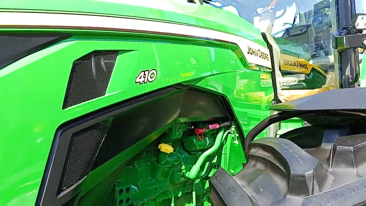 John Deere 8R