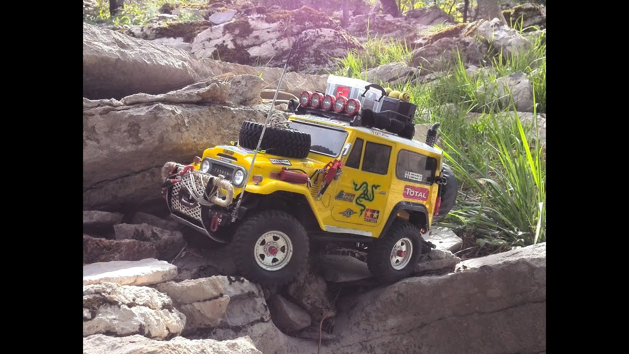 AXIAL wraith crawler