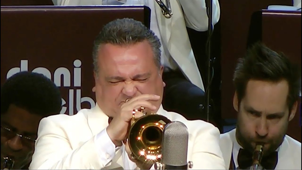 Andrea Tofanelli performs 