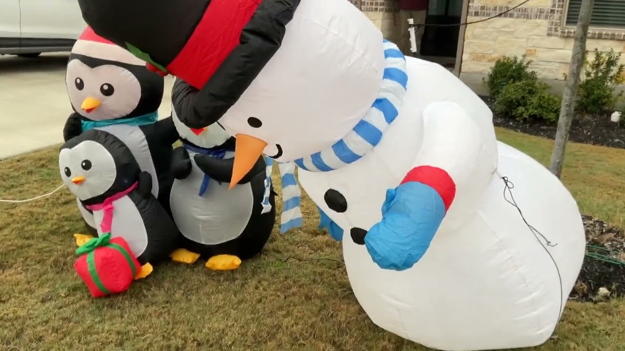 My airblown Christmas inflatable display-part 2