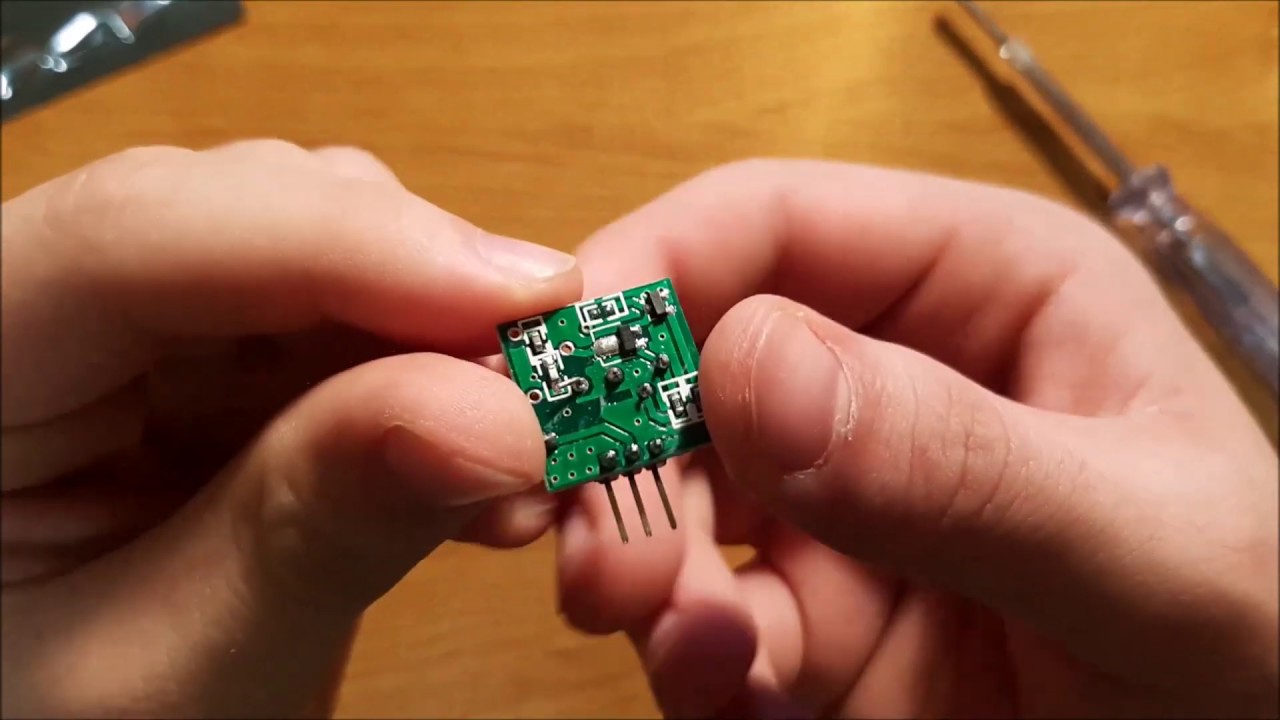 RF 433 MHz modules with Atmega8 AVR Microcontroller