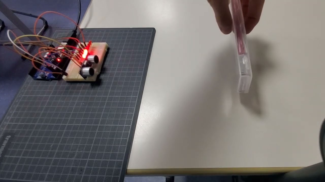 Controlling Multiple LEDS using distance sensor