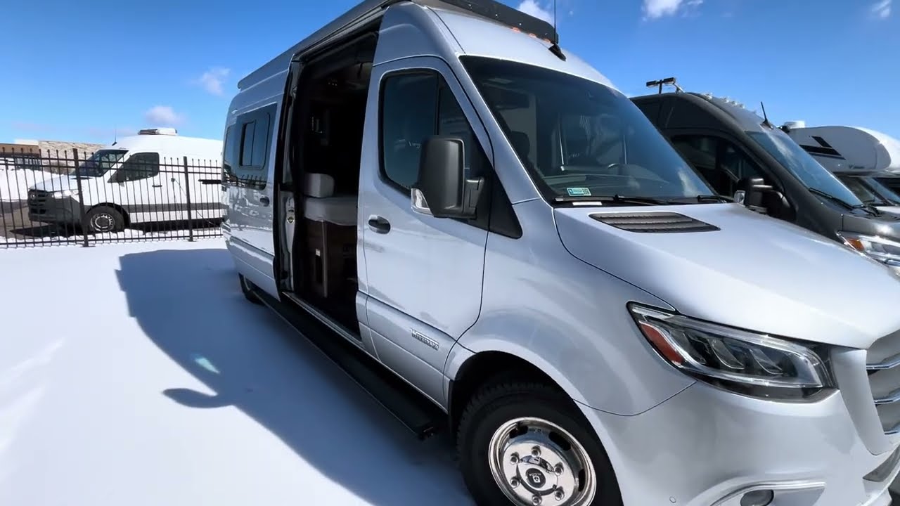 2020 Winnebago Boldt 70 KL