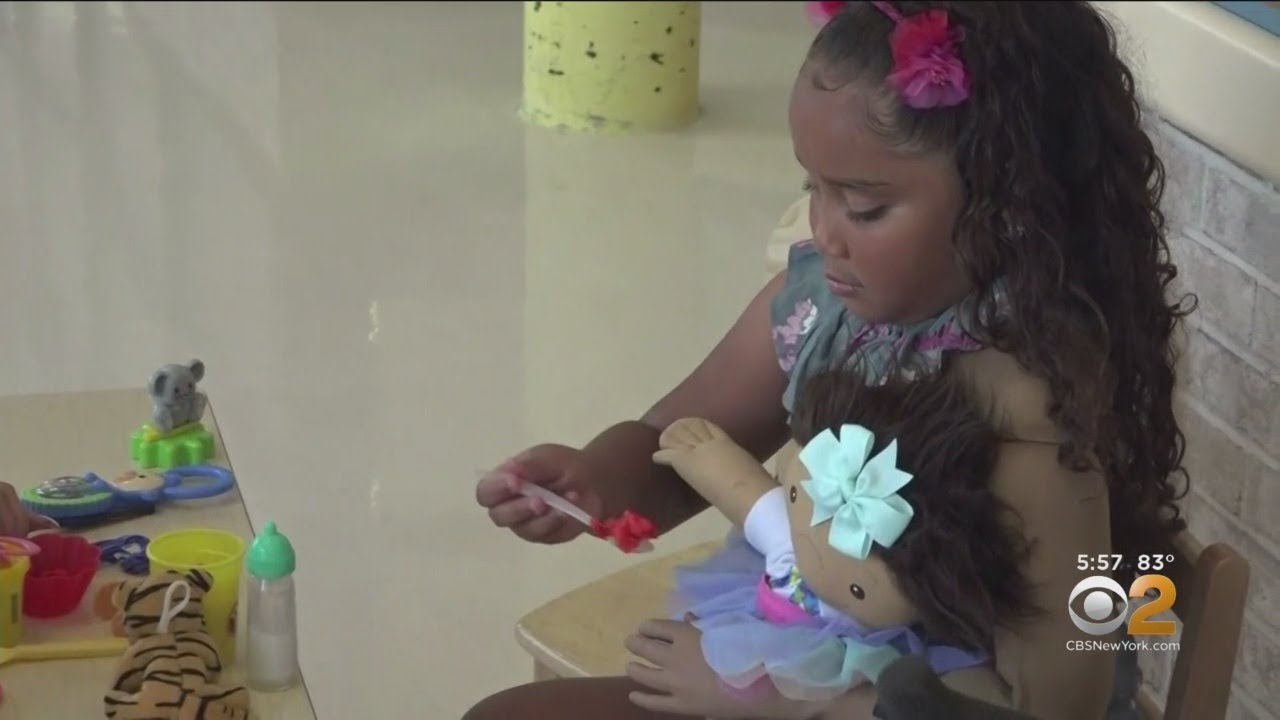 Special Doll Helping 7-Year-Old With Amputated Arm During Her Recovery