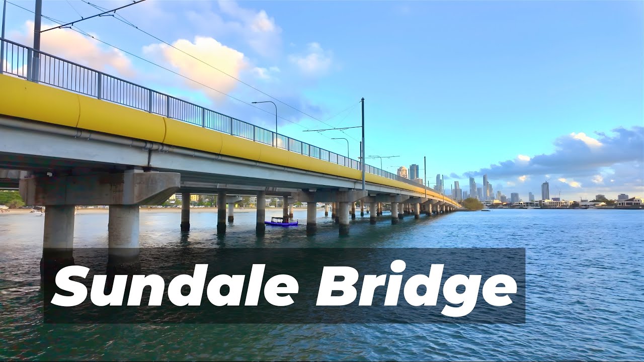 Sundale Bridge on The Gold Coast Highway • GOLD COAST • AUSTRALIA • 4K HDR